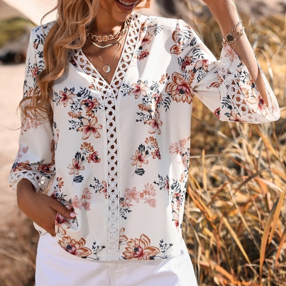 Boho Floral Print Lace V neck Flounce Sleeve Blouse - Picture 3 of 5
